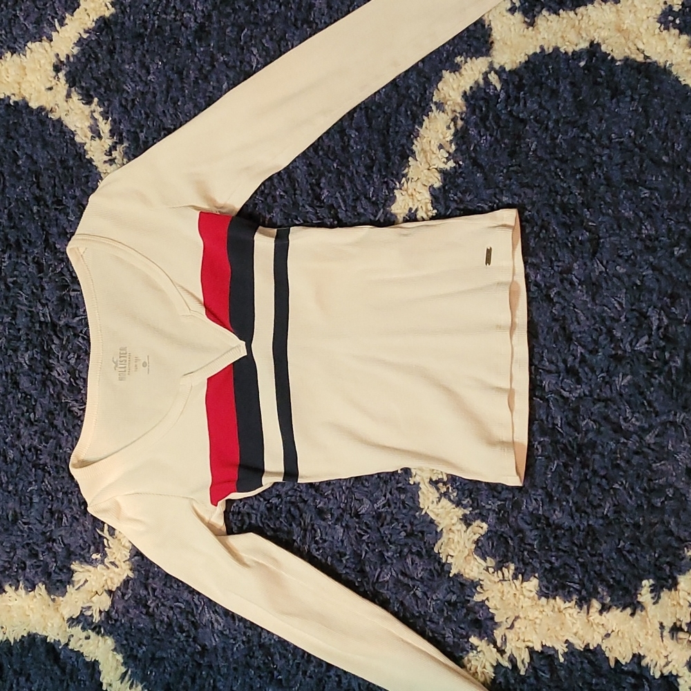 Hollister xs slim tee v neck